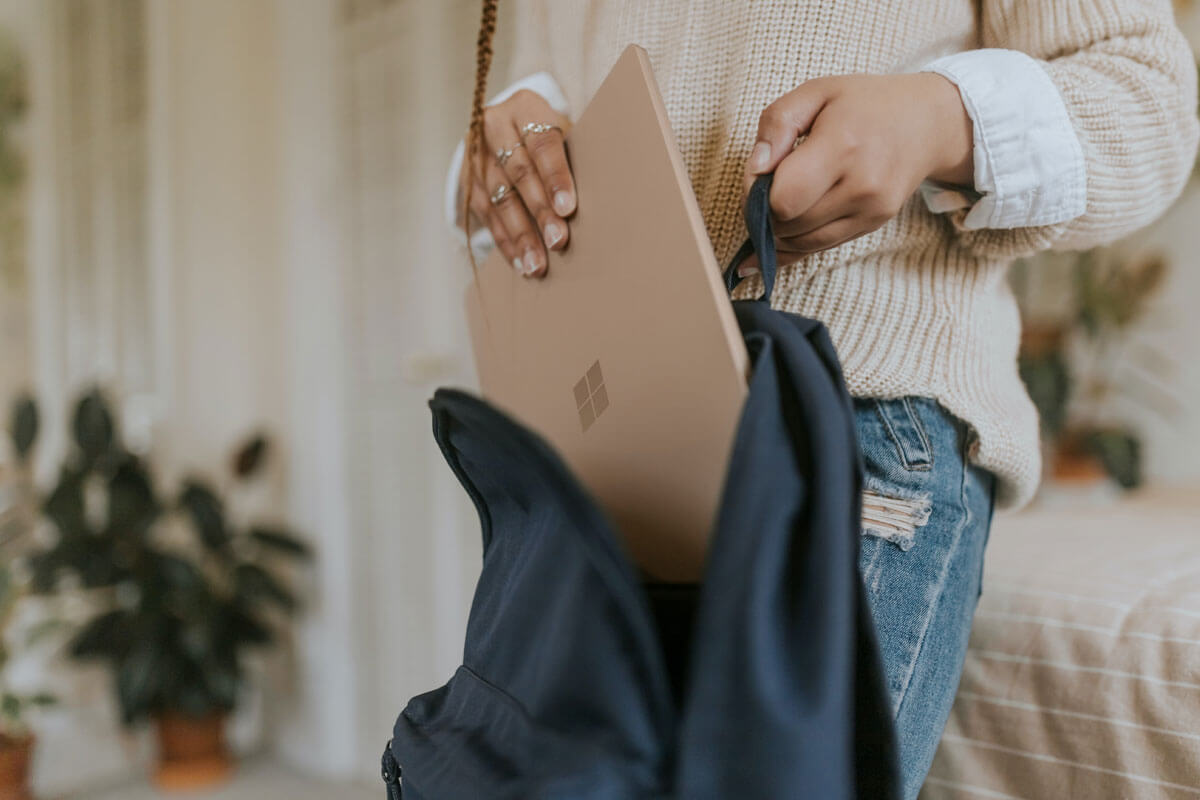 Velit esse quam nihil molestiae consequatur